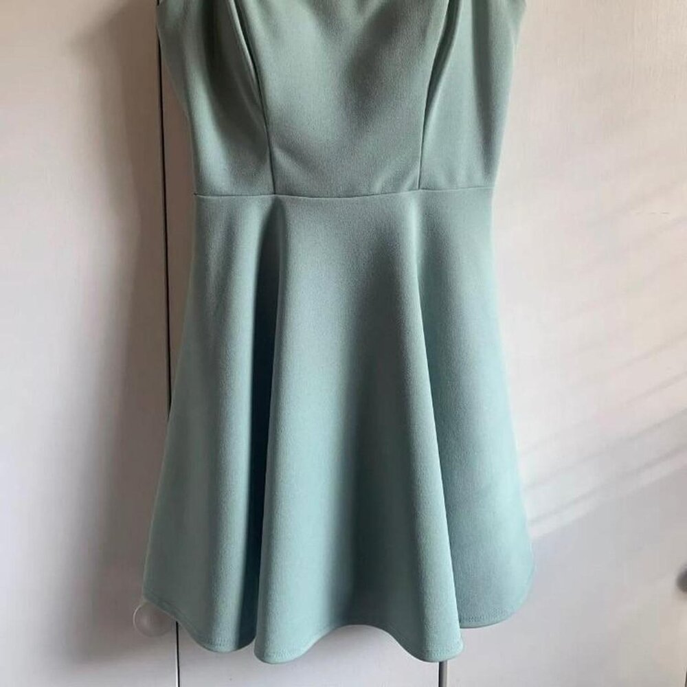 B. Smart Women's Dress - Picture 2 of 7
